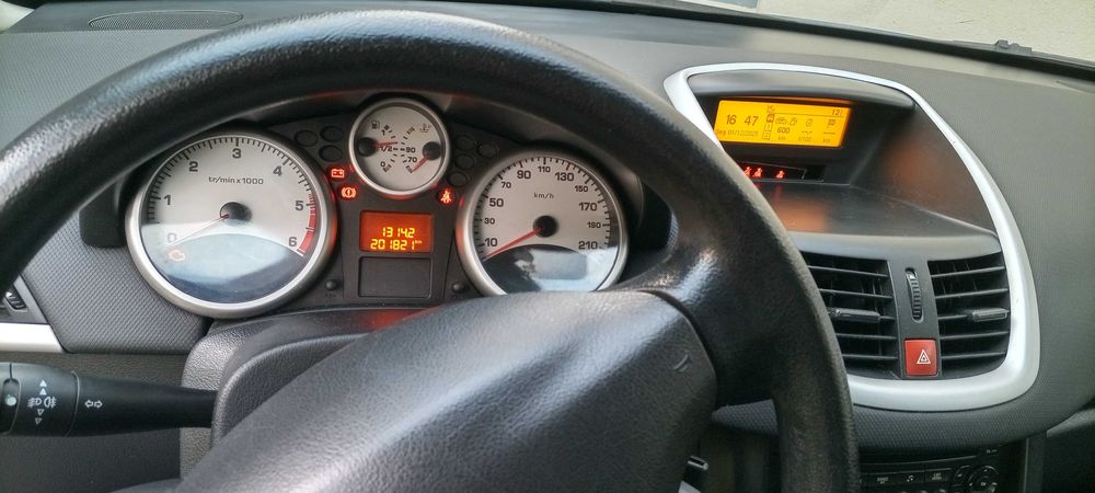 PEUGEOT 207 1.4 HDI 2010