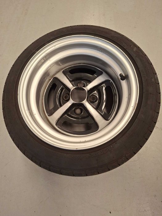 Jantes Rostyle Alargadas com pneus