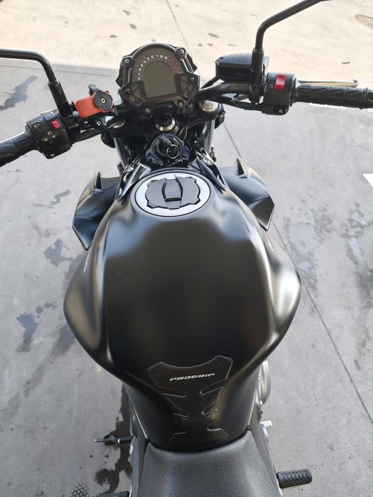 Kawasaki Z650 (2017) | 31.700 km | Muitos Extras | Pronta a andar