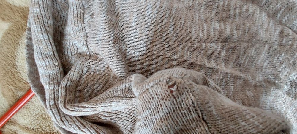 Sweter sweterek kardigan M bershka