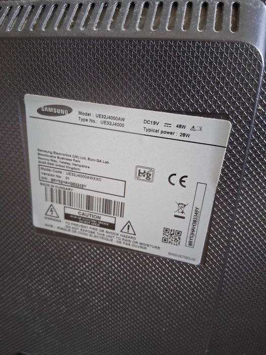 TV Samsung 32” – Modelo UE32J4000 – Bom estado