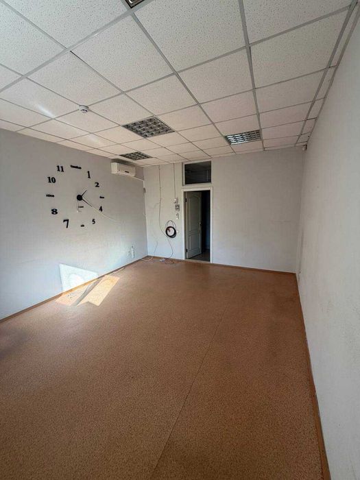 Здам офіс біля метро Площа Конституції