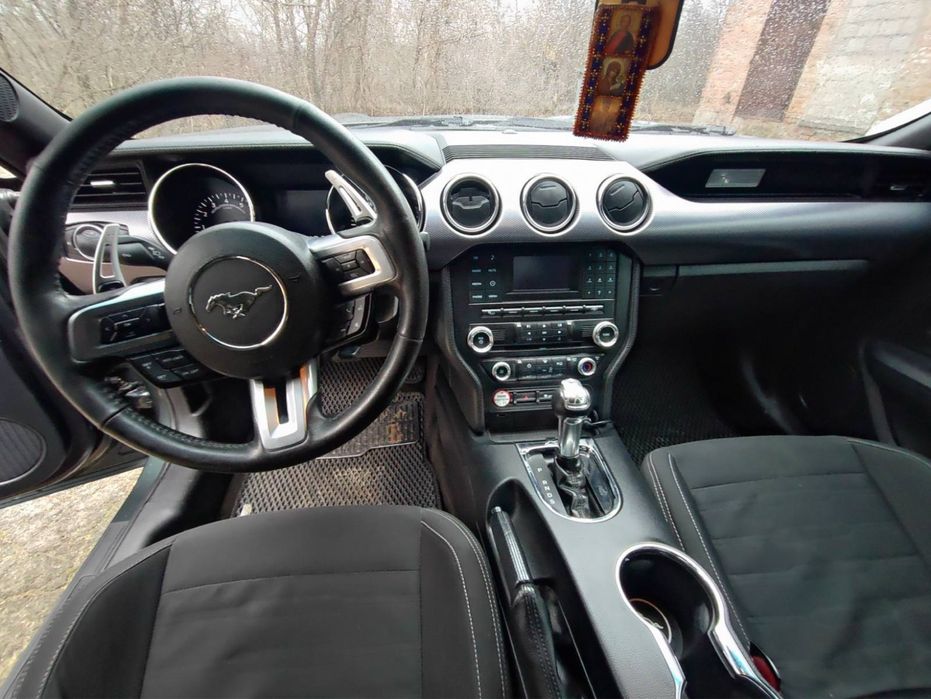 Продам форд мустанг