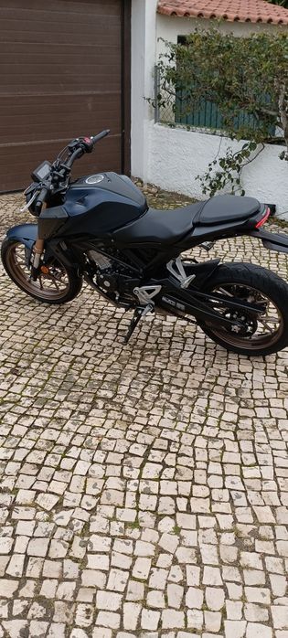 CB125R ano 10/2023