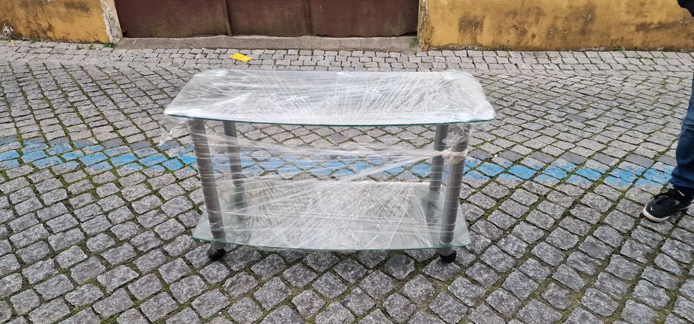 Mesa de sala/TV de vidro