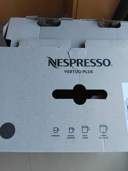 Máquina de Café: Nespresso: Vertuo Plus