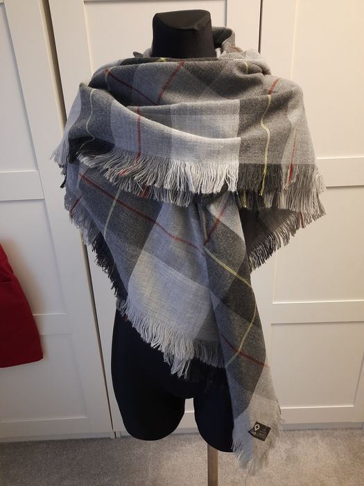 Chusta ciepla w kratkę