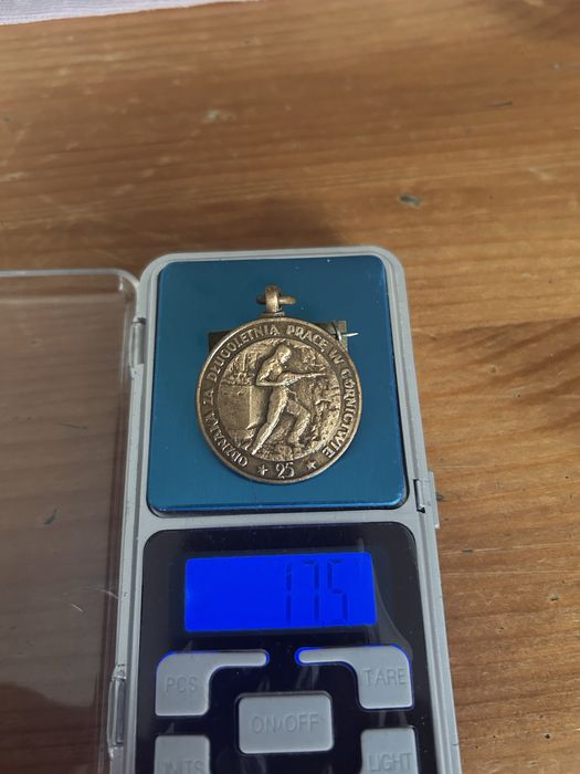 Medale i odznaczenia zasługi