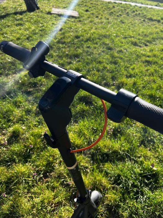 Електросамокат Segway Ninebot  F2  Plus