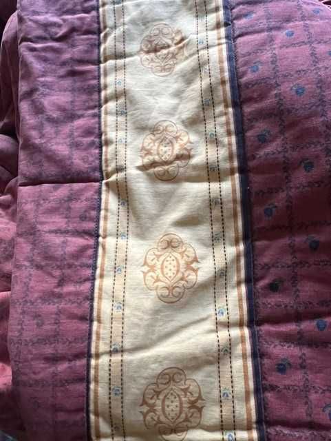 Colcha de cama + almofadas + cortinas