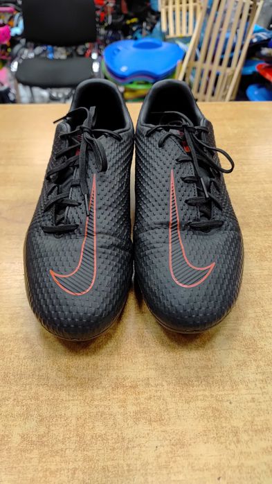 Buty piłkarskie Nike ( korki )