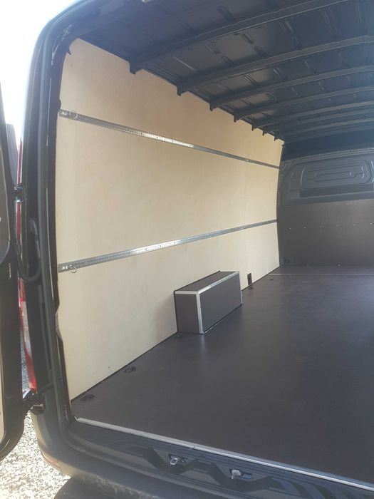Mercedes Sprinter L4H2 Zabudowy standard ze sklejki do aut dostawczych