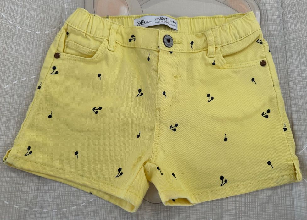 Calções Cerejas Zara + T'Shirt (18M)