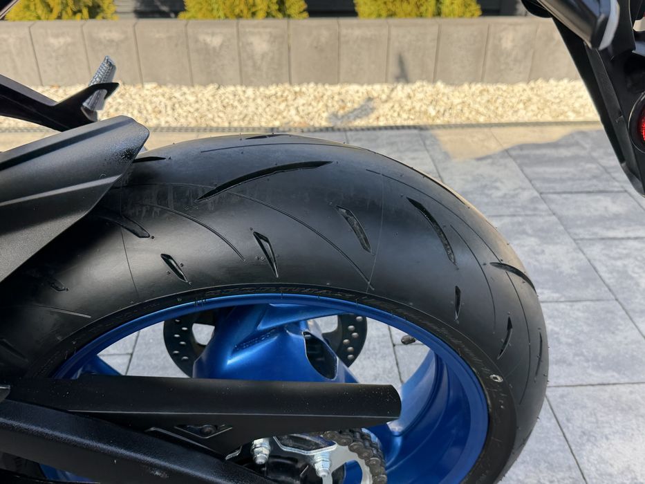 Suzuki gsx s 1000 2025