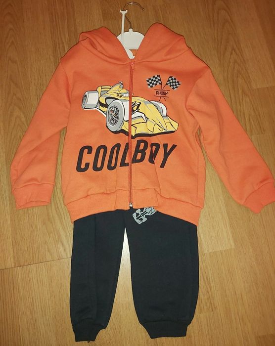 детский новый спортивный костюм на флисе на мальчика