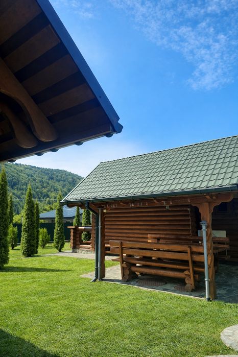 Продаж дачі неподалік озера Синевир