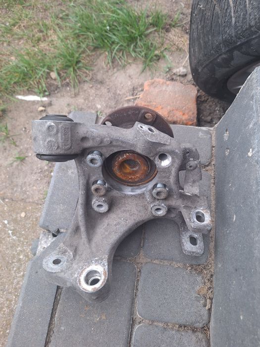 Zwrotnica prawy tył Audi A6C6