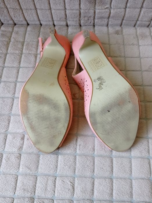 Szpilki damskie różowe