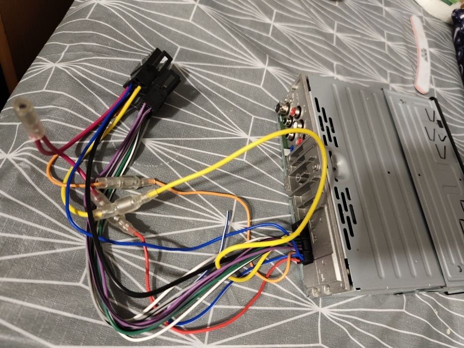 Radio samochodowe Alpine ute- 201Bt