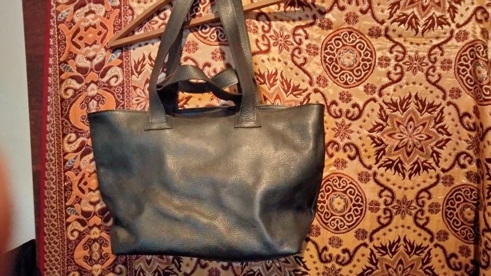 Кожанная сумка фирменная