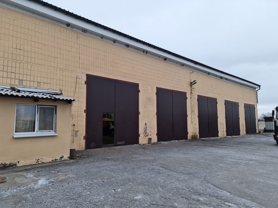 Яготин. Здам в оренду гараж парковку склад.  Є вільні місця. ОРЕНДУЙТЕ