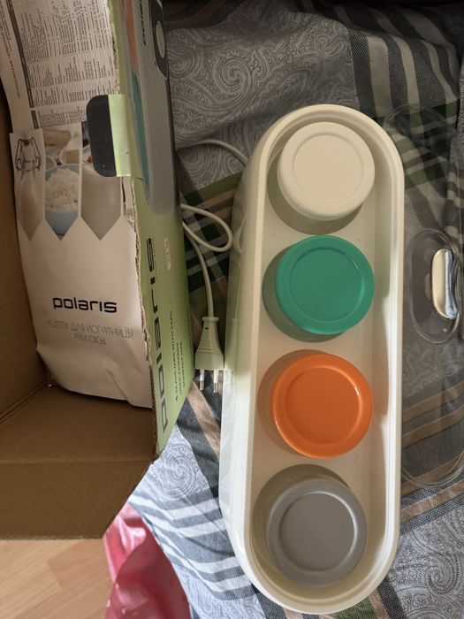 Йогуртиця повністю нова, з журналом рецептів