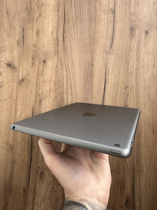 Apple Ipad 7 32 gb wifi