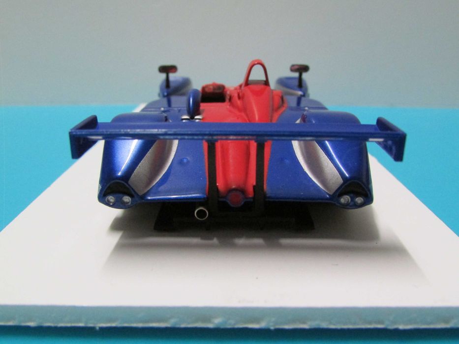 MG Lola EX257 #37 - 12h Sebring 2003 - Spark escala 1/43
