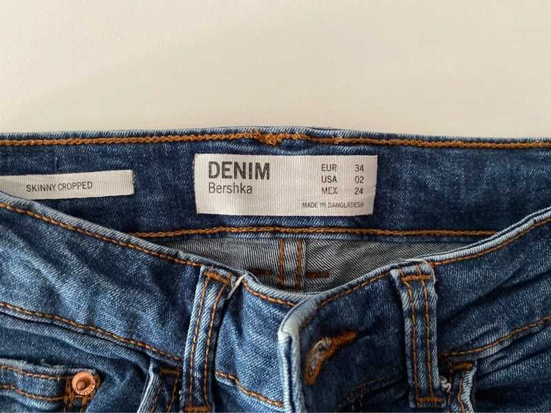 Calças de ganga skinny cropped Bershka