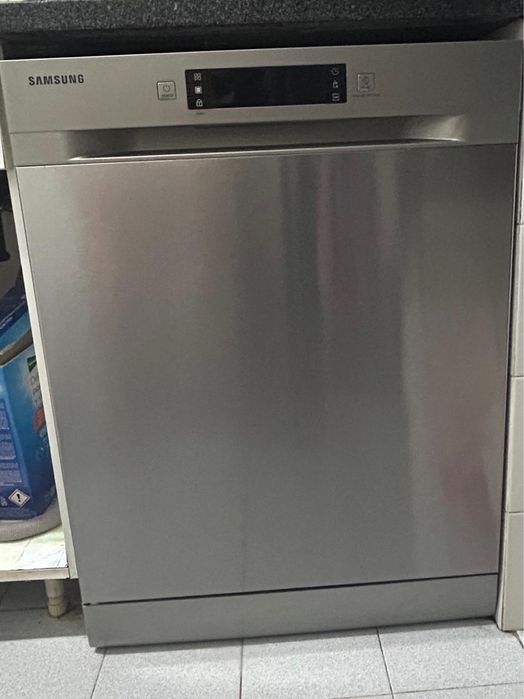 Vendo máquina de lavar loiça SAMSUNG
