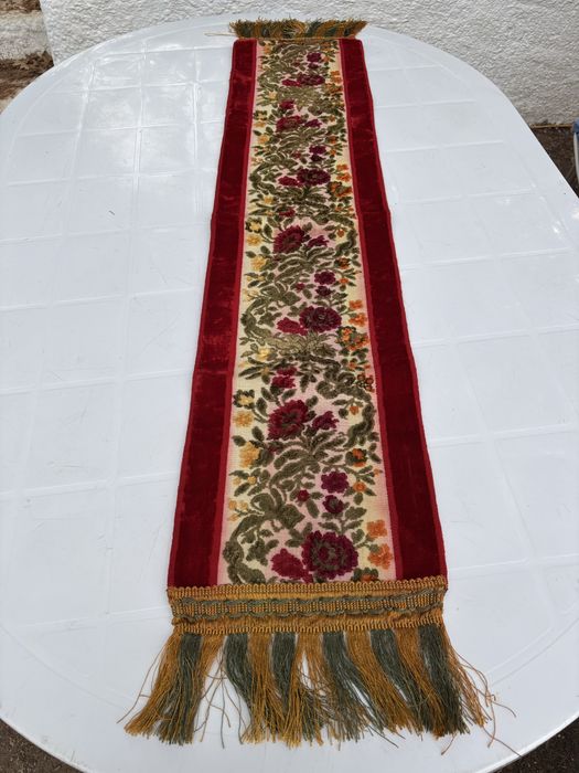 Pano em veludo antigo