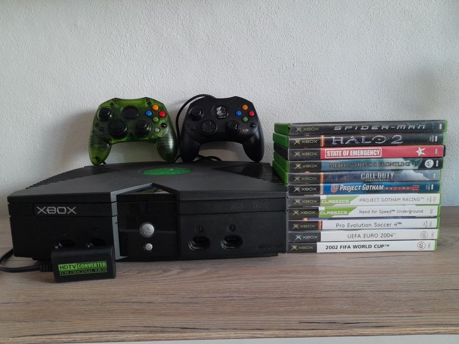 Xbox clássica + 11 jogos incluidos