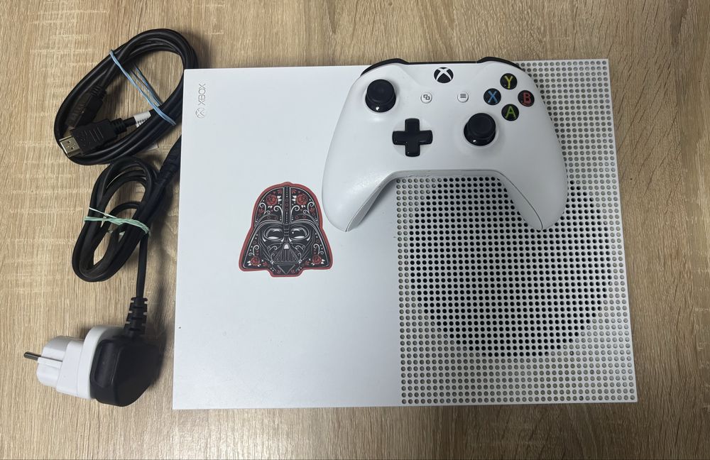 Xbox One S 1tb з дисководом