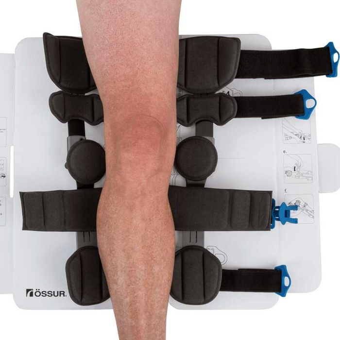 Післяопераційний ортез на колінний суглоб Ossur Rebound Post-Op Knee