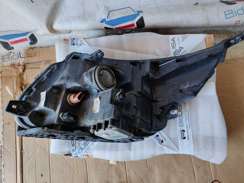 Lampa przednia prawa Explorer wraz z MODUŁEM – FORD EXPLORER 2018 3,5 – OEM FB5313008BN
