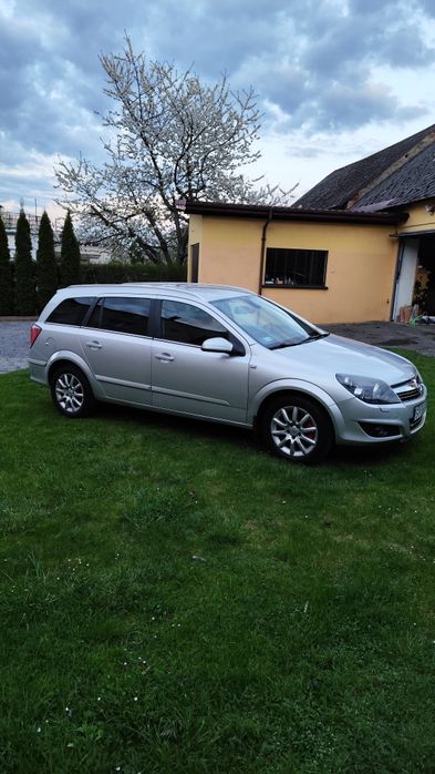 Opel Astra 2008r 1.6 instalacja gazowa zamiana