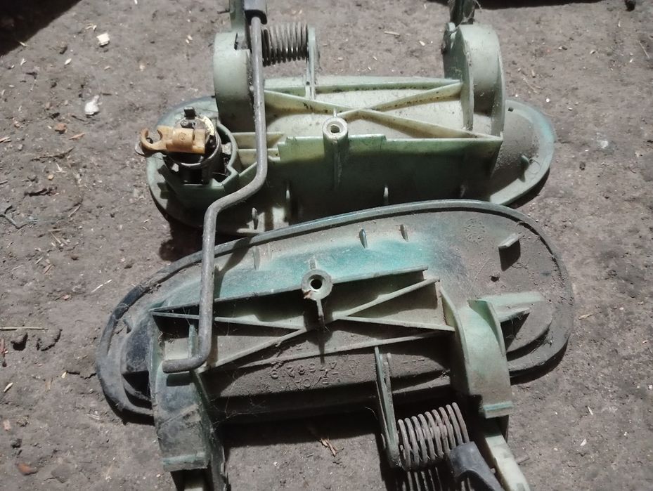 Продам двнрни ручки ліву та праву