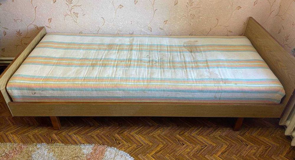 Односпальная кровать с матрасом для взрослого или ребенка 190х80: 800 ...