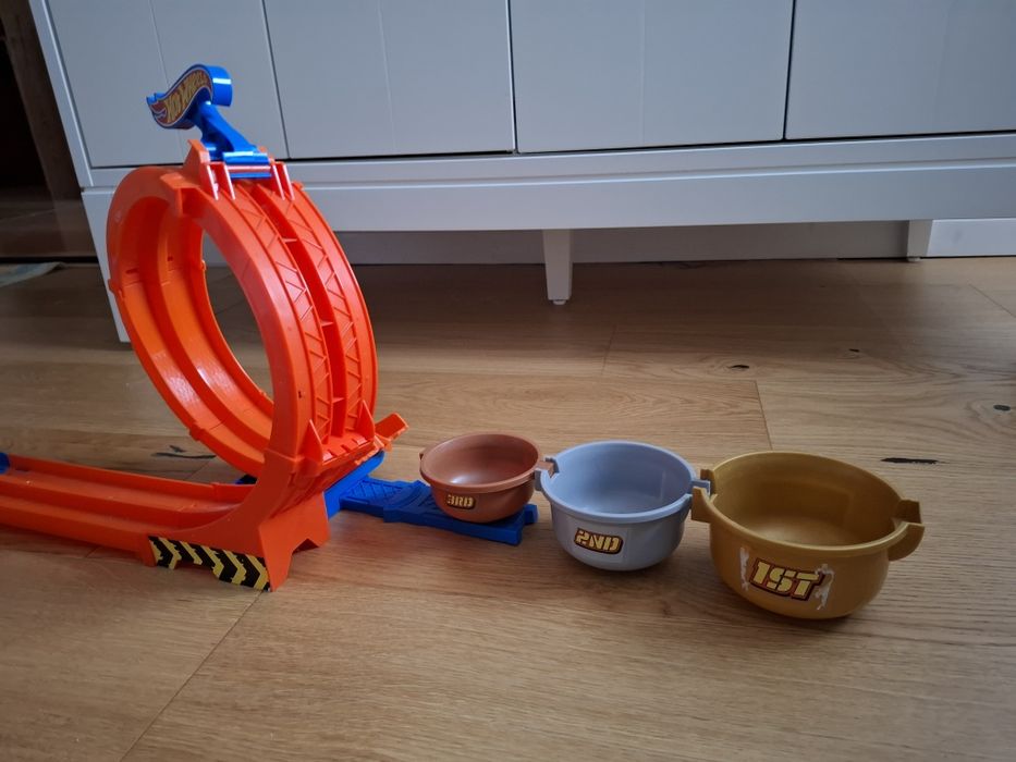 Hot Wheels wyrzutnia