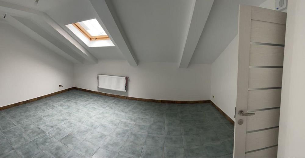 Фасадне комерційне приміщення на Ланжеронівській.