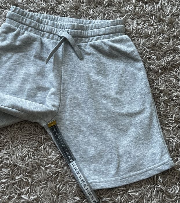 Трикотажні шорти H&M 140-146 розміру