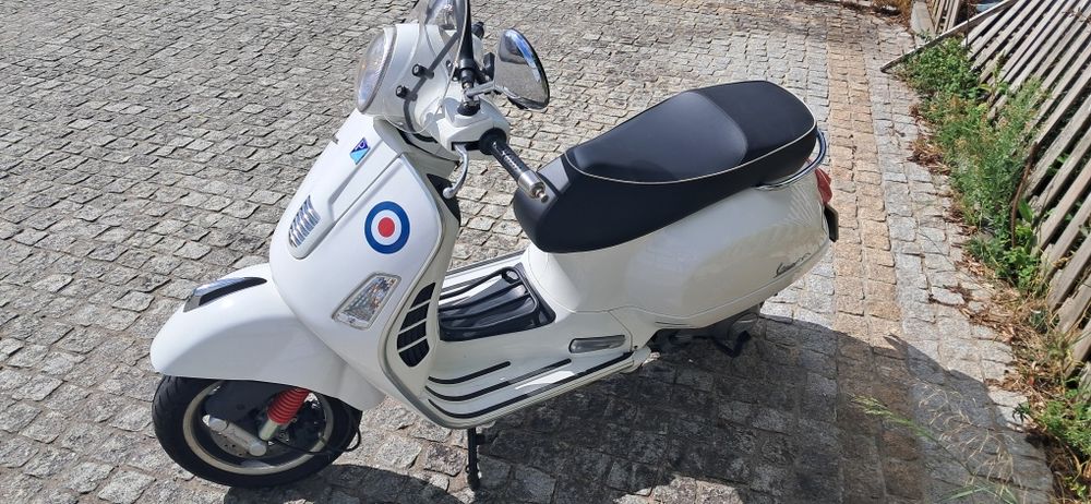 Vespa GTS 300 Super