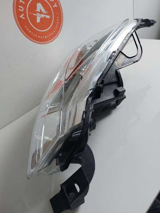 Lampa przednia prawa Citroen C3 2 DS3 09-15 Europa