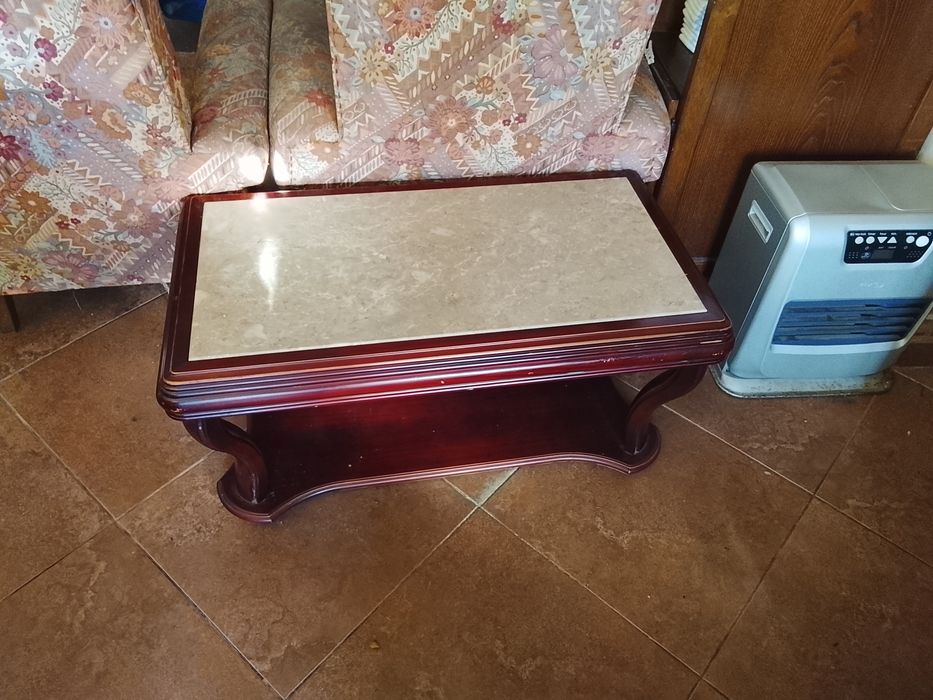 Mesa de centro (com pedra)