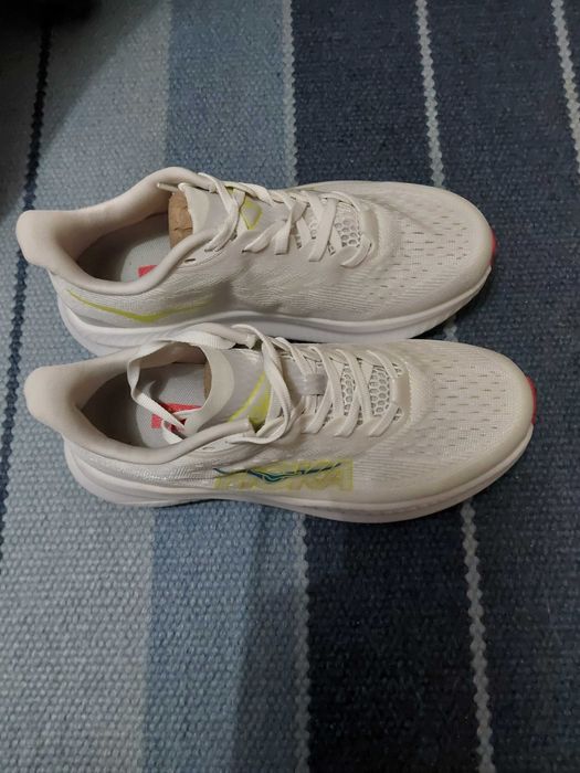 Ténis hoka novos