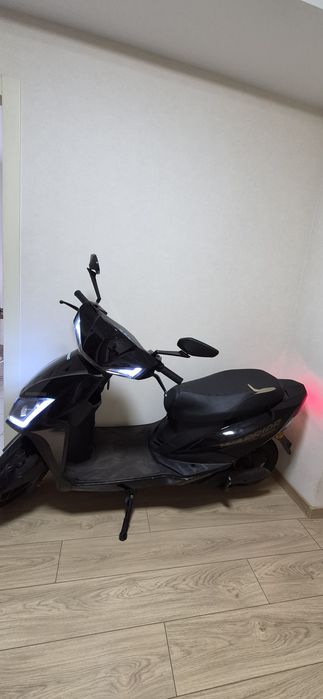 Електричний мопед Corso Warrior  2000W 72v/30Ah.