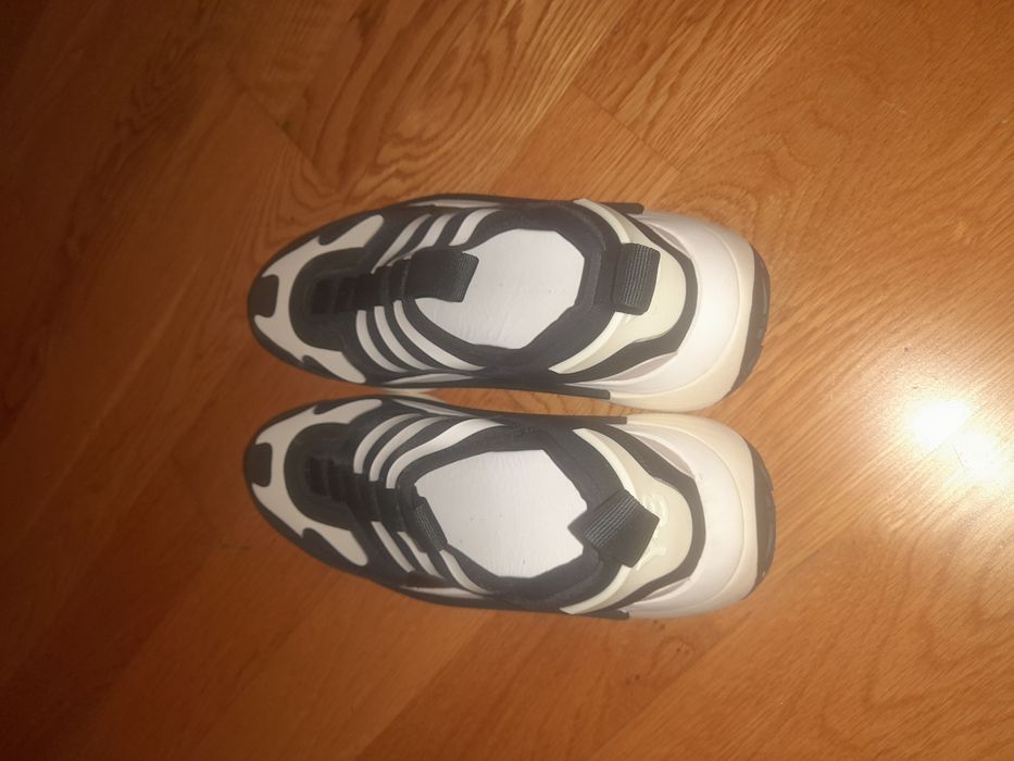 Adidas Qisan Cozy low-top sneakers