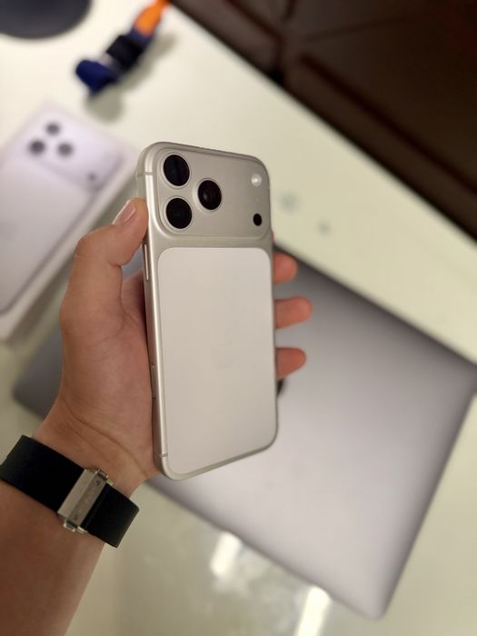 Продам Iphone 17 pro max 516/ Офіційний/Фізична Сім/Білий колір/Повний комплект