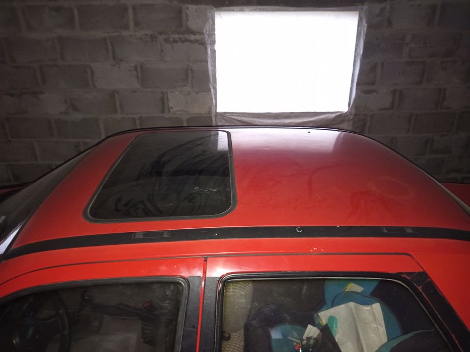 Розбираю Форд сієра 87року