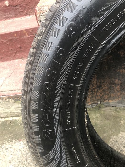 Резина на Ниву 205*70*R-16